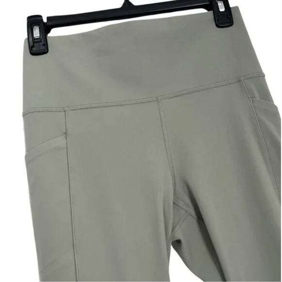 ATHLETA Salutation Stash Pocket II 25" Ruched Legging UPF 50+ Sage Green Small - Picture 8 of 12